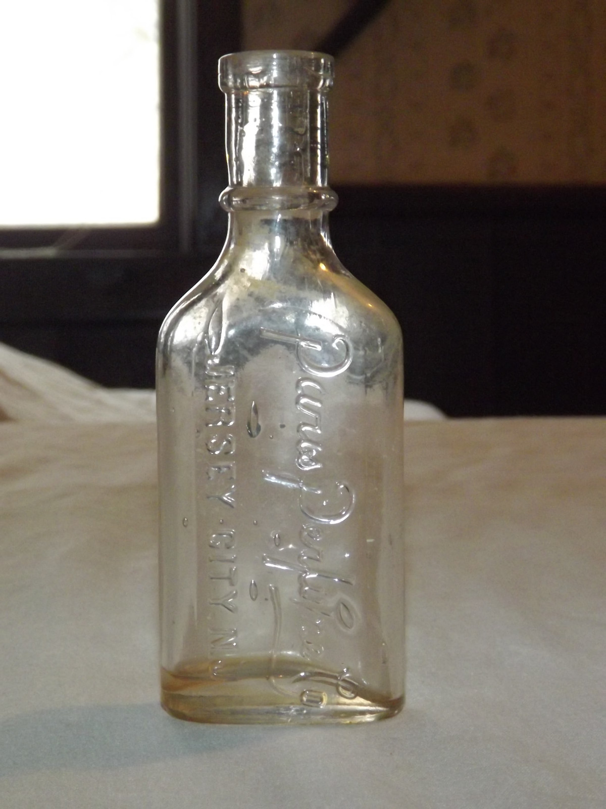 VINTAGE EARLY 1900S PARIS PERFUME CO. JERSEY CITY NJ BOTTLE VINTAGE EARLY 1900S PARIS PERFUME CO. JERSEY CITY NJ BOTTLE