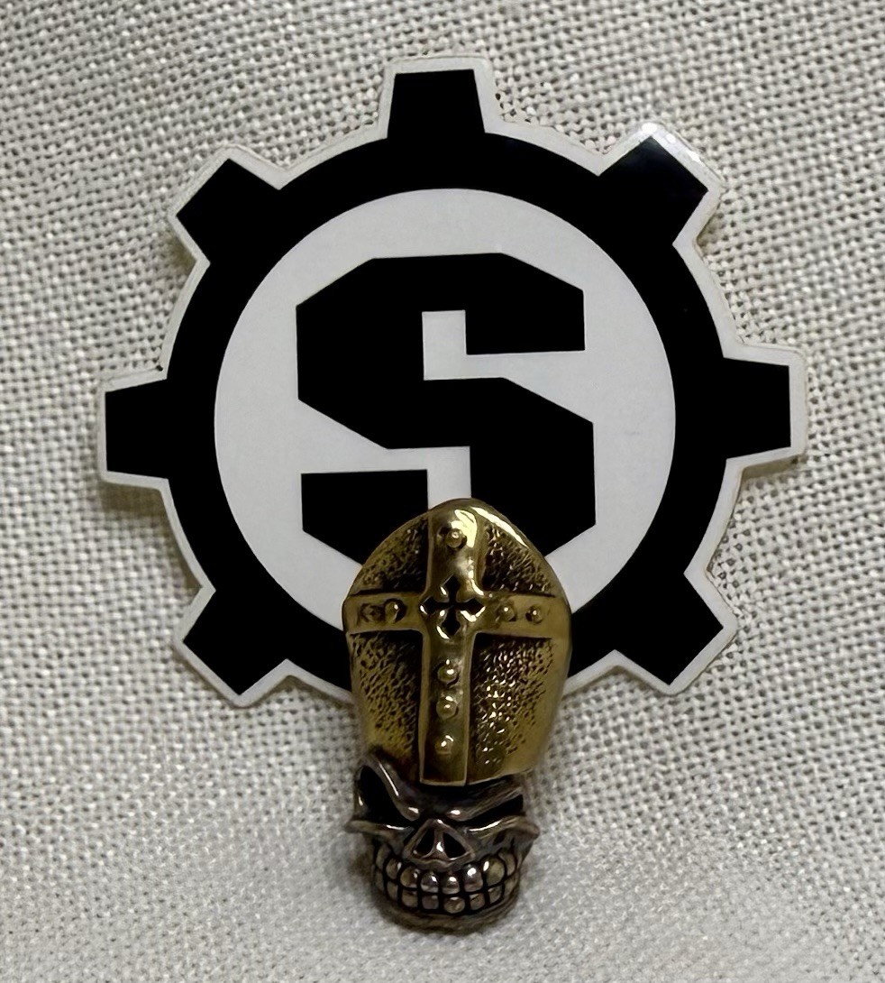 STARLINGEAR, THE LEGENDARY RYK MAVERICK BIBLE CLUB POPE SLICKSTER BEAD, 2017 STARLINGEAR, THE LEGENDARY RYK MAVERICK BIBLE CLUB POPE SLICKSTER BEAD, 2017