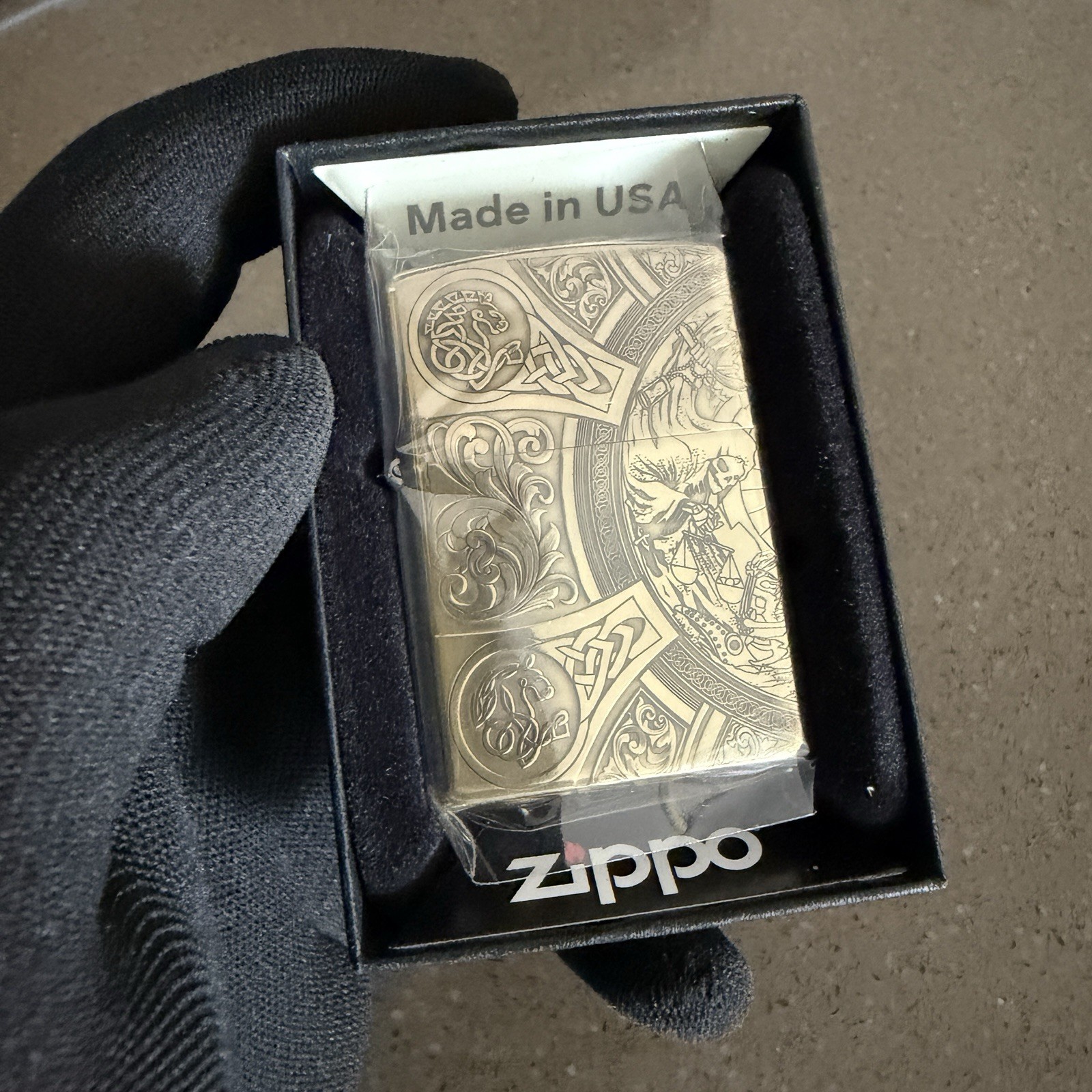 Zippo Four Horseman 4 Sided Windproof Rare Lighter With Box Zippo Four Horseman 4 Sided Windproof Rare Lighter With Box