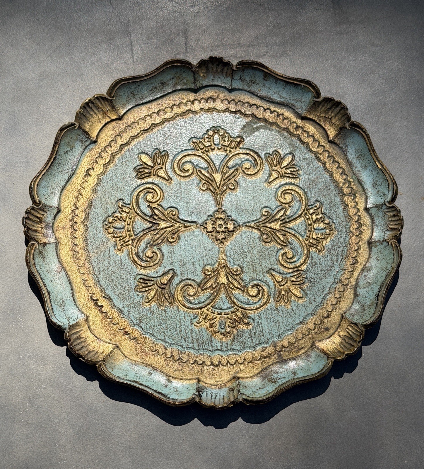Vintage Italian Florentine Scallop Tray Turquoise Gold Italy Round 11.75\