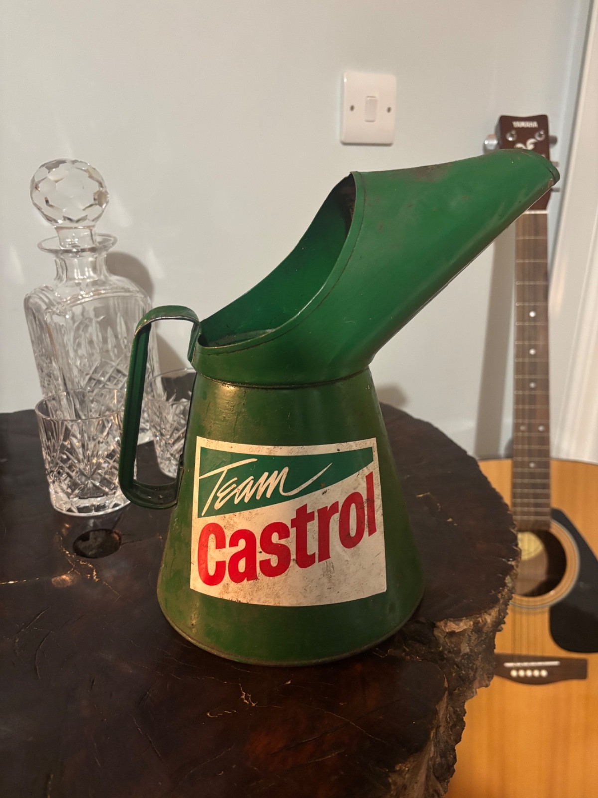 Vintage Castrol 2ltr Oil Jug Dispenser Classic Garage Man Cave Display Vintage Castrol 2ltr Oil Jug Dispenser Classic Garage Man Cave Display