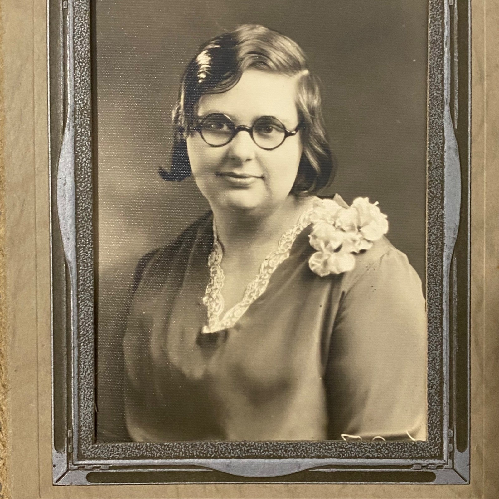 McClintic Graduation Vtg 1920s Photo Card Bramson Studio Des Moines Iowa USA McClintic Graduation Vtg 1920s Photo Card Bramson Studio Des Moines Iowa USA