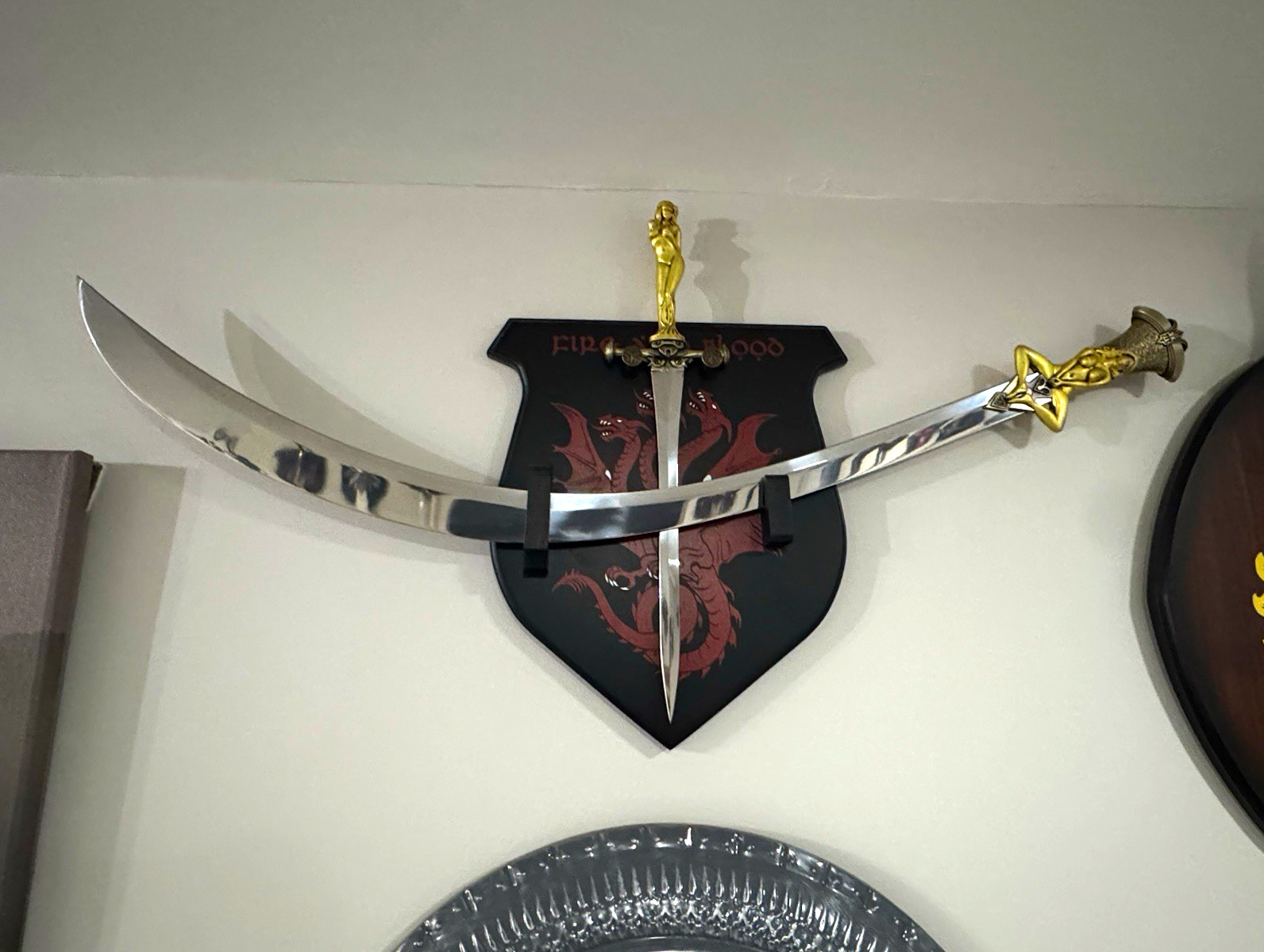Valyrian Steel Game of Thrones Daario Naharis Repro Sword Full Tang Steel Valyrian Steel Game of Thrones Daario Naharis Repro Sword Full Tang Steel