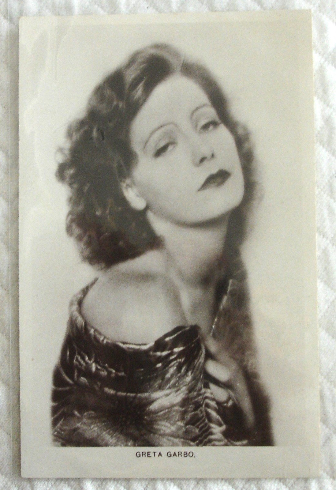 Greta Garbo Photo Shoot Between Love and The Divine Woman 1927 Postcard Greta Garbo Photo Shoot Between Love and The Divine Woman 1927 Postcard