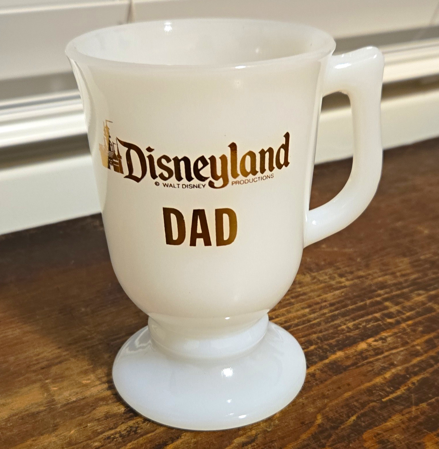 Vintage Disneyland DAD Milk Glass Mug Pedestal Cup Walt Disney Productions MINT.