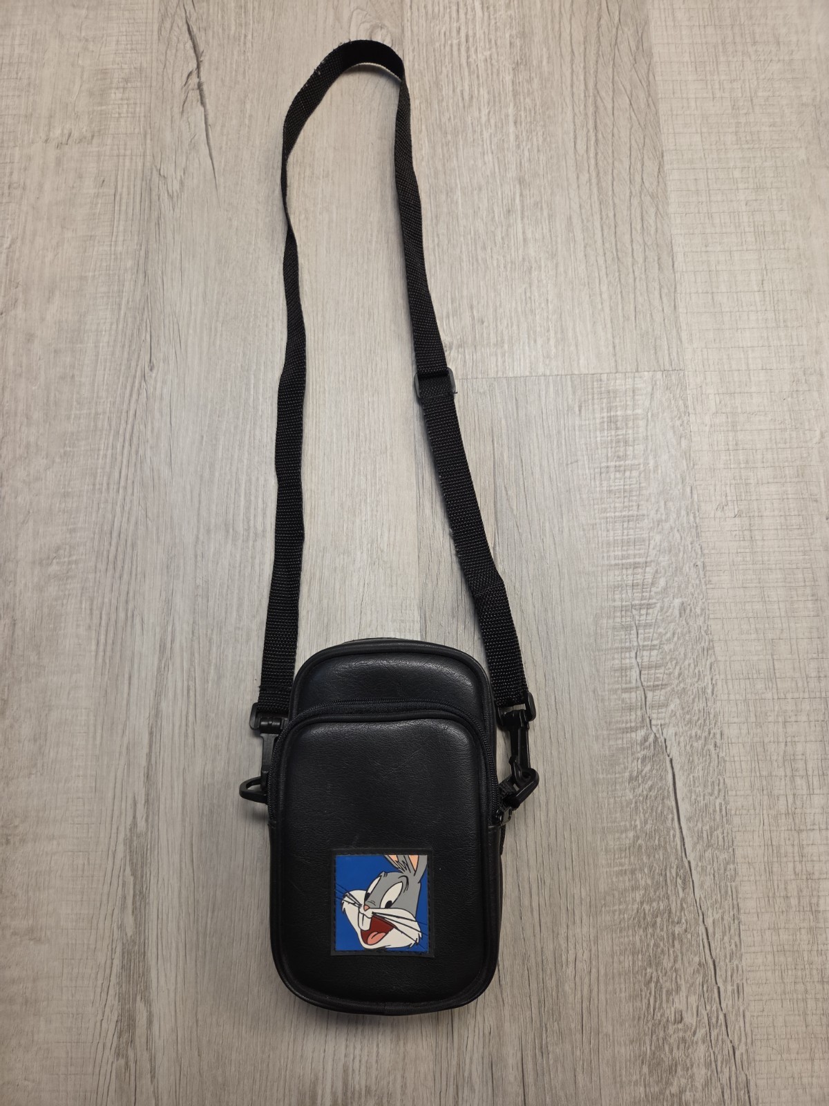 Vintage 1998 Bugs Bunny Black Shoulder Strap Camera Case Looney Tunes Retro