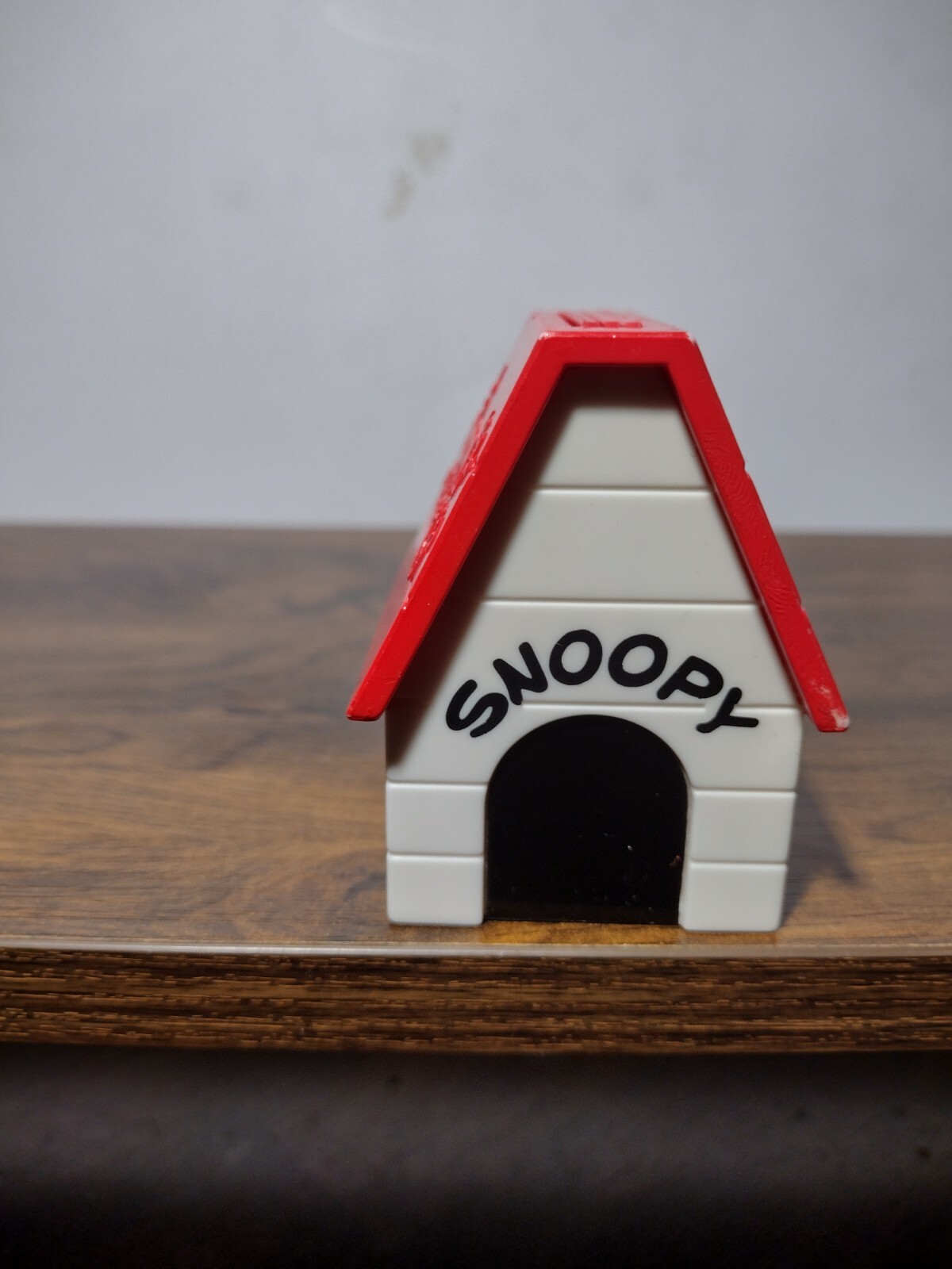 Vintage Snoopy And The Peanuts Gang Dog House UFS Sliding Pictures Pop Up Tiles