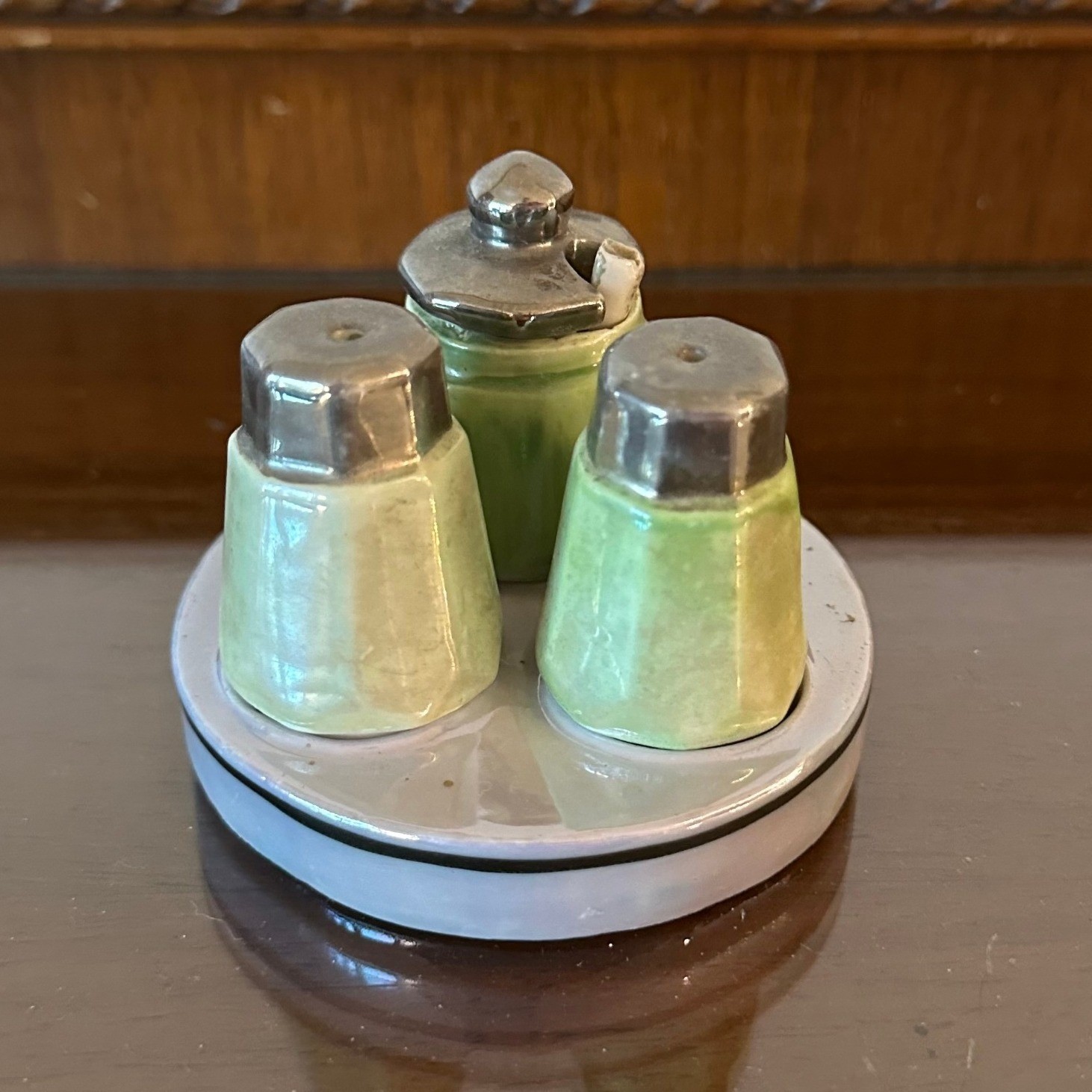 Vintage Green Lusterware Condiment Set Salt Pepper Shakers Mustard Pot Tray 5pc Vintage Green Lusterware Condiment Set Salt Pepper Shakers Mustard Pot Tray 5pc