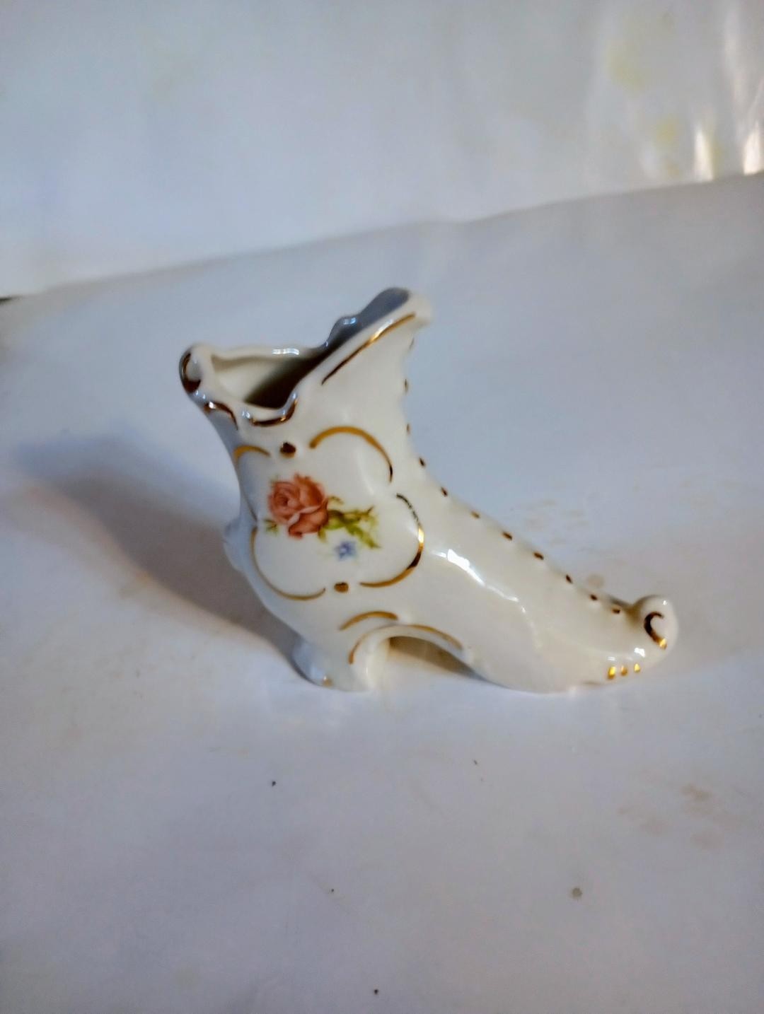 Vintage Porcelian Victorian Style boot vase Vintage Porcelian Victorian Style boot vase