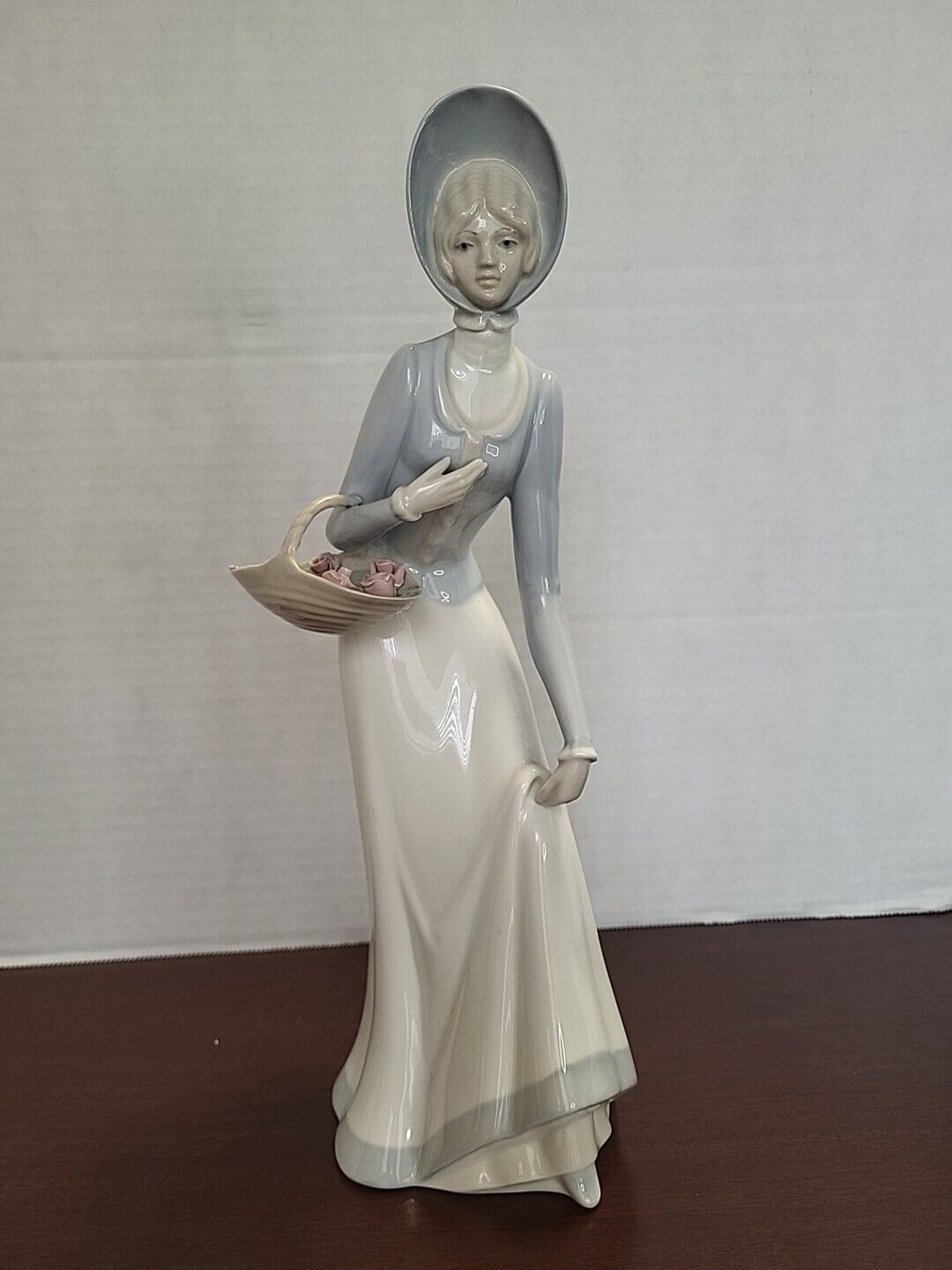 Porcelain Figurine Lady in Bonnet w/ Basket To the Market Spain Miguel Requena
