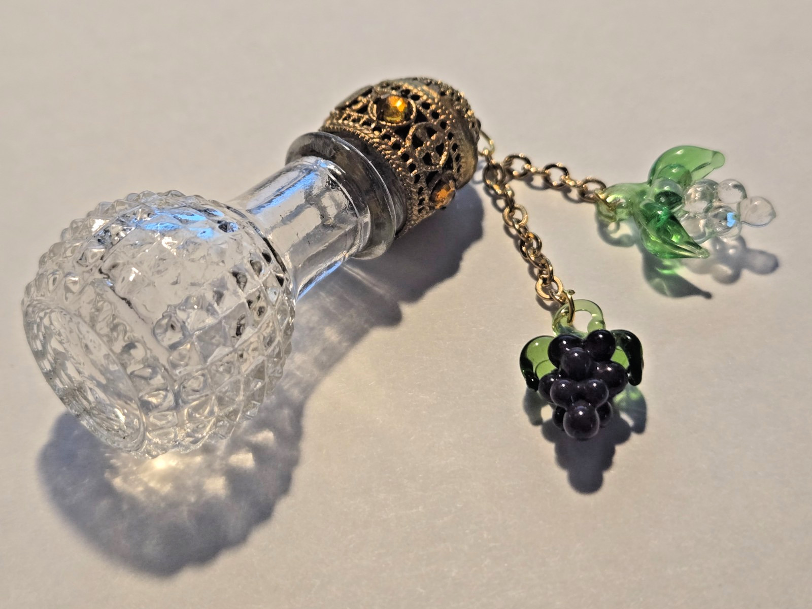 VINT/Antique Czechoslovakia Scent Bottle-GRAPE Dangles-Irice/STUBBY  #2235