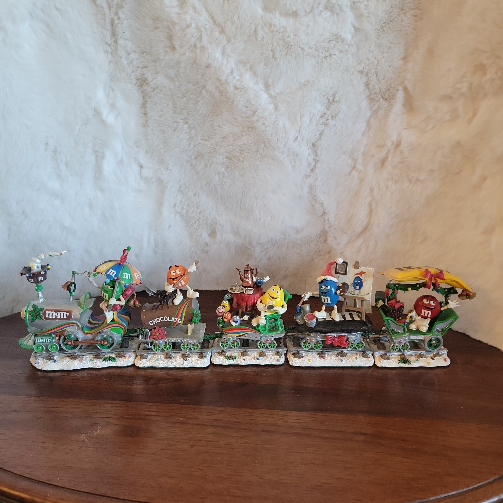 Danbury Mint The M&M\'s Holiday Express Christmas Train M & M Figurine Set 5