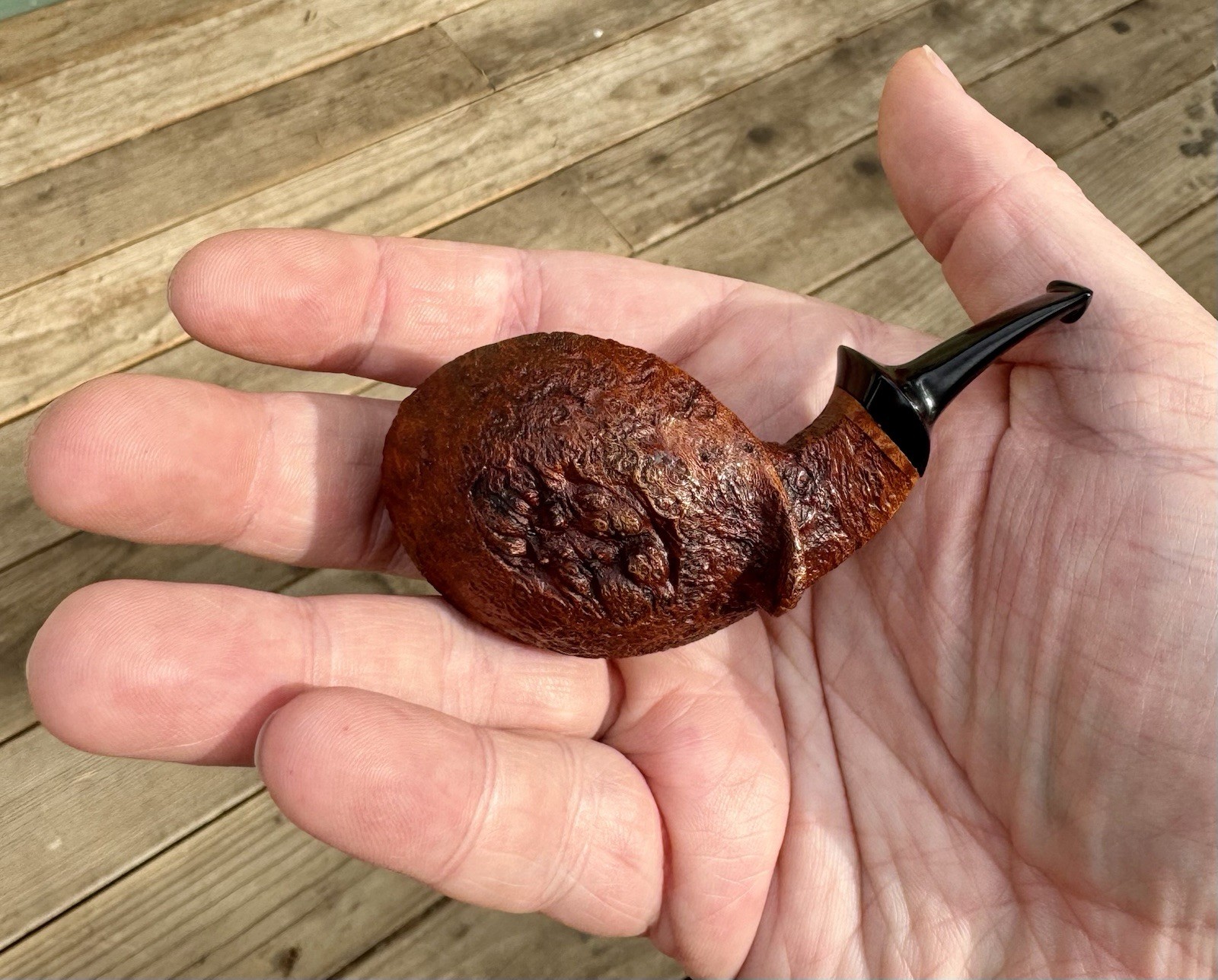 *Tiny Monster* 2014 Grant Batson Sandblasted Blowfish Nosewarmer Estate Pipe
