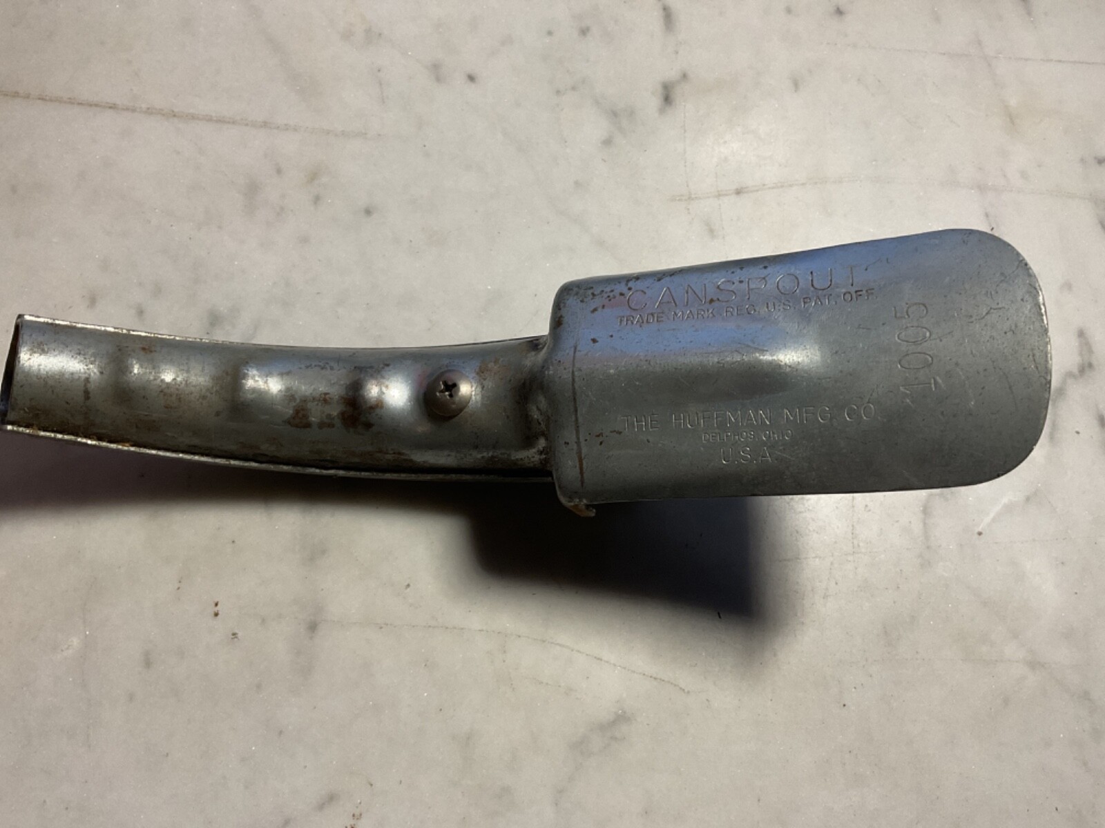 The Huffman MFG Co. Canspout #1005