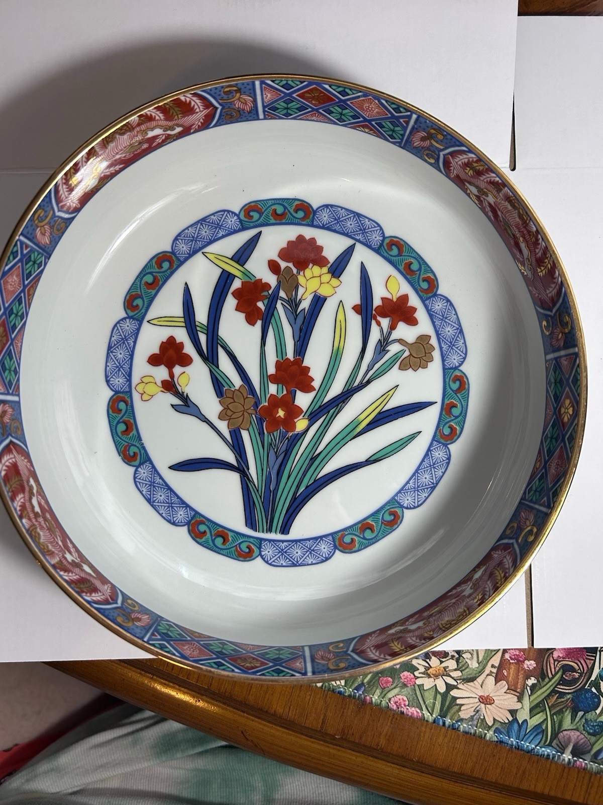Vintage Japanese Imari Porcelain Bowl with Floral Design