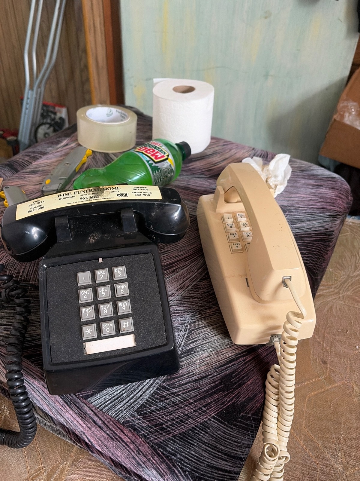 Vintage AT&T 100 Ivory Push-Button Wallmount Telephone Corded Phone + premierpus