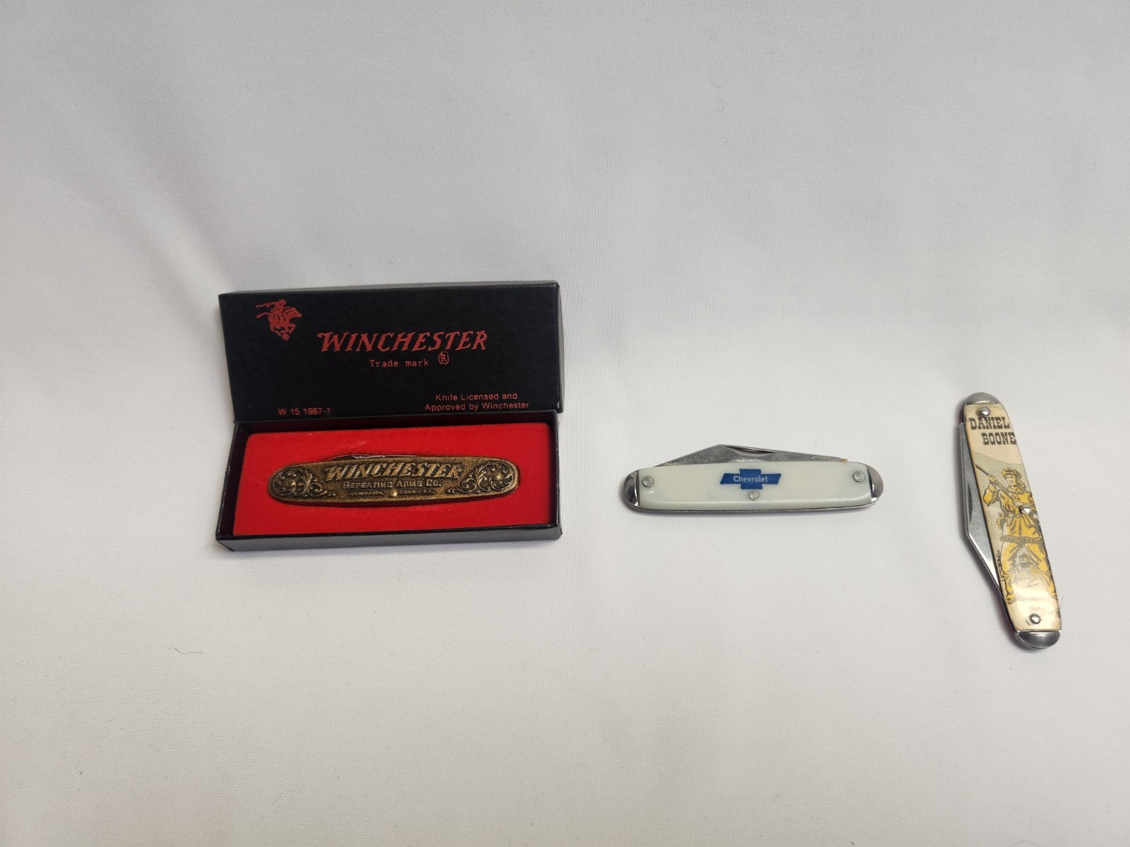 1987 Winchester Model 1873 W15 -2 Two Blade Folding Pocket Knife in Original Box