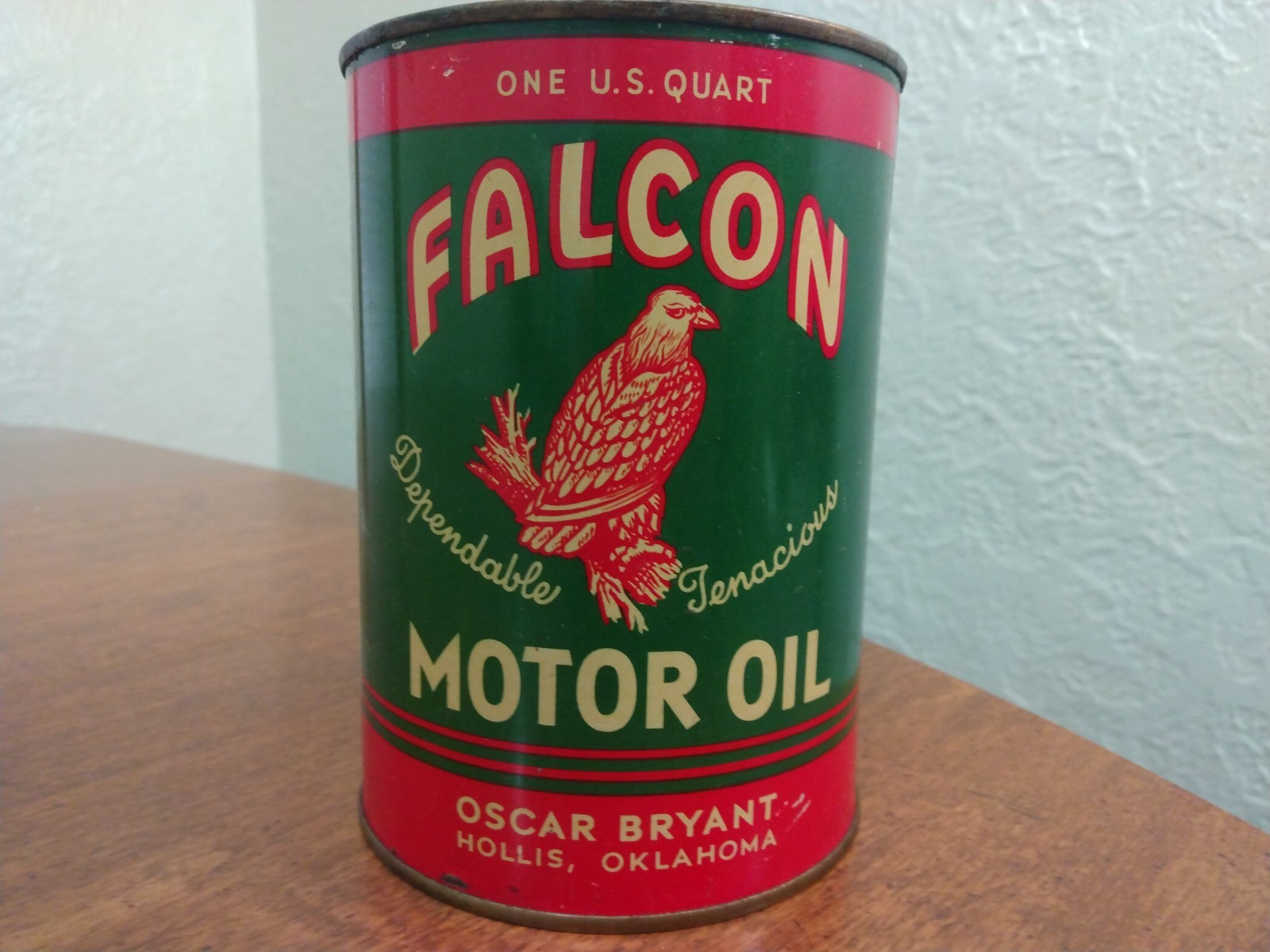 Vintage Falcon Motor Oil EMPTY Sealed Metal Can Minor Wear Beautiful