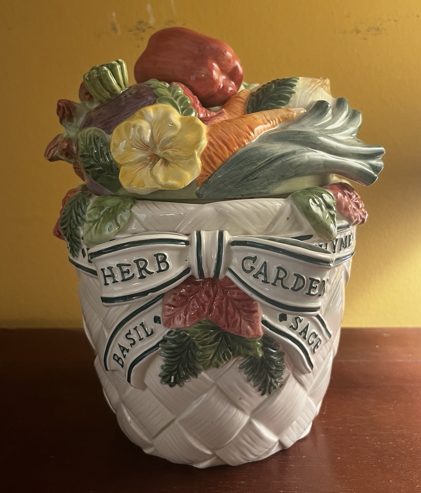 Vintage 1996 Fitz and Floyd Classics Herb Garden Large Canister Cookie Jar 9\ Vintage 1996 Fitz and Floyd Classics Herb Garden Large Canister Cookie Jar 9\