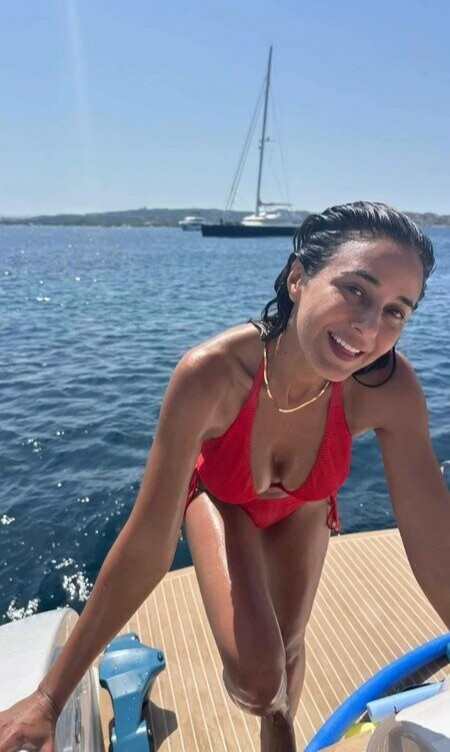 Emmanuelle Chriqui in an 11\