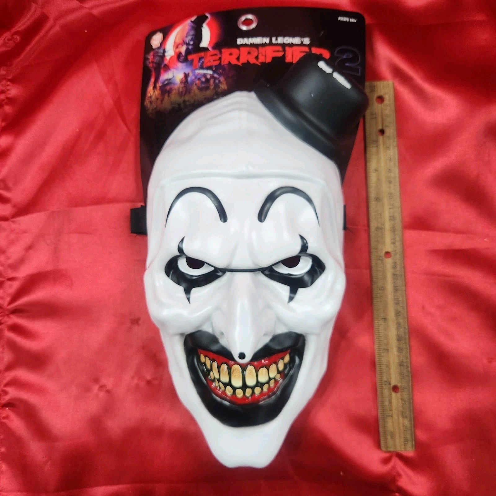 Terrifier 2 - Art the Clown Retro Mask- Trick or Treat Studios - Paint Flaws