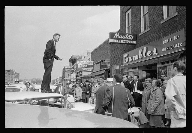 Photo:Robert F Kennedy on Car Roof Campaign Crowd 1968 City Street