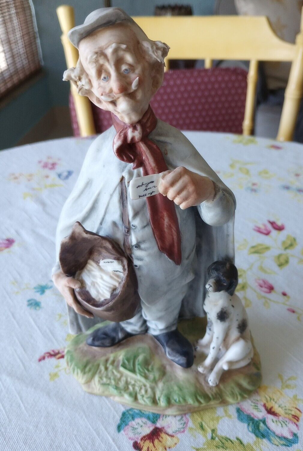 VTG. LEFTON CREATION CERAMIC FIGURINE 'POSTMAN AND HIS HOUND'' made in Japan VTG. LEFTON CREATION CERAMIC FIGURINE 'POSTMAN AND HIS HOUND'' made in Japan