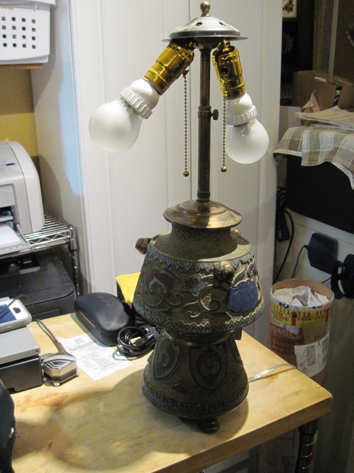 Superb Vintage/Antique Art Deco Era Solid Brass & Enamel Footed Table Lamp