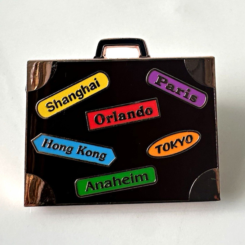 Disney world park Mickey Mouse Around the World  Pin exclusive Limited edition ￼