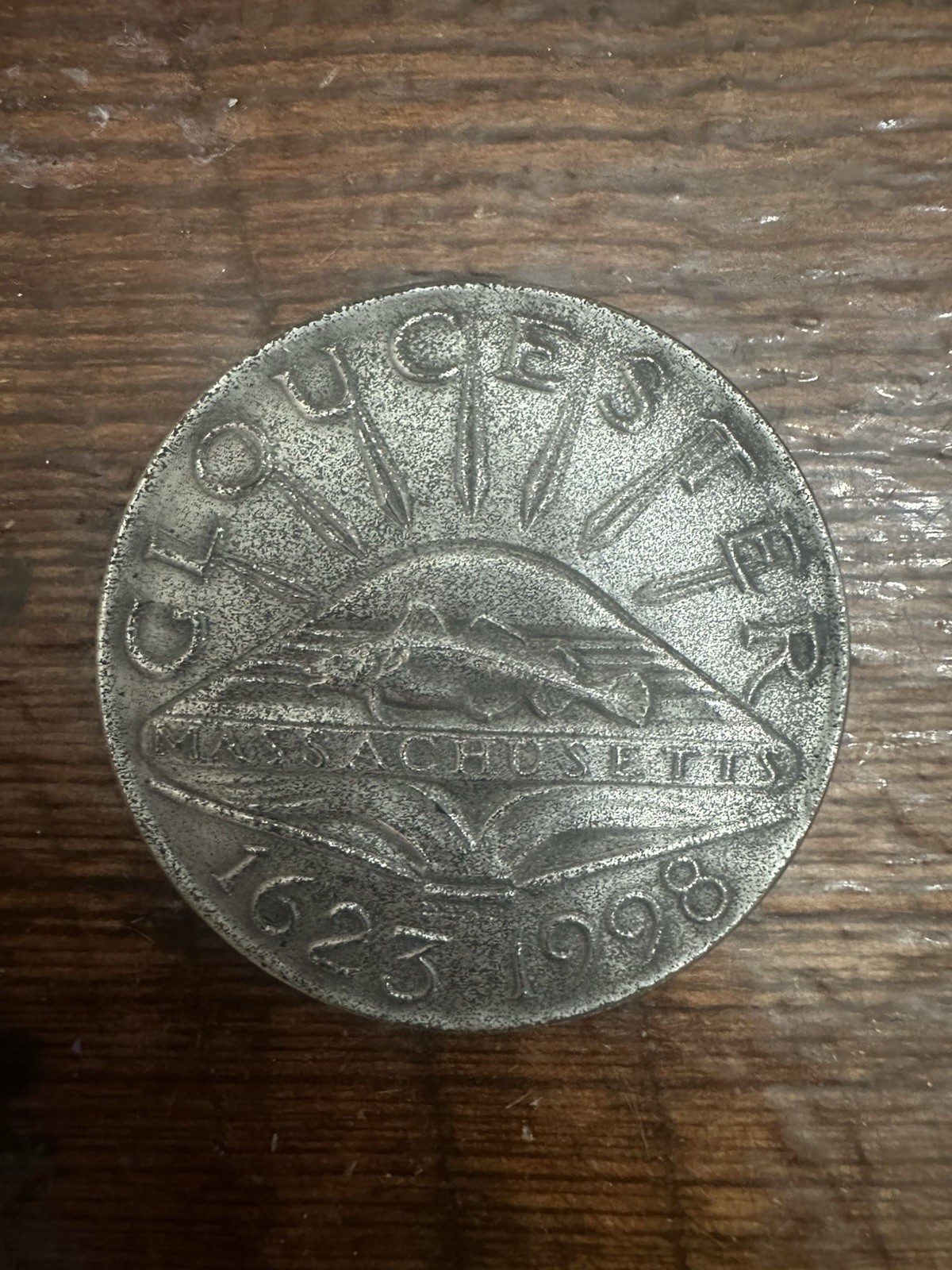 Vintage GLOUCESTER COMMEMORATIVE COIN MEDAL 375TH ANNIVERSARY Fishing Rare Vintage GLOUCESTER COMMEMORATIVE COIN MEDAL 375TH ANNIVERSARY Fishing Rare