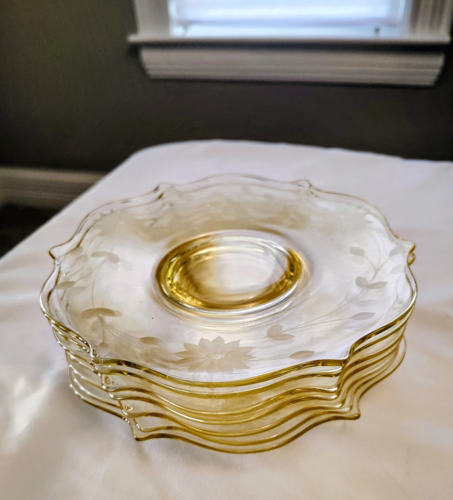 Lancaster Jubilee Set 7 Yellow Salad Plates 7 Lancaster Jubilee Set 7 Yellow Salad Plates 7
