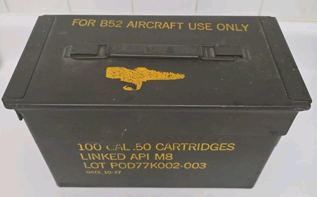 Rare 1977 B-52 aircraft use only .50 cal Ammo Can, Linked API M8