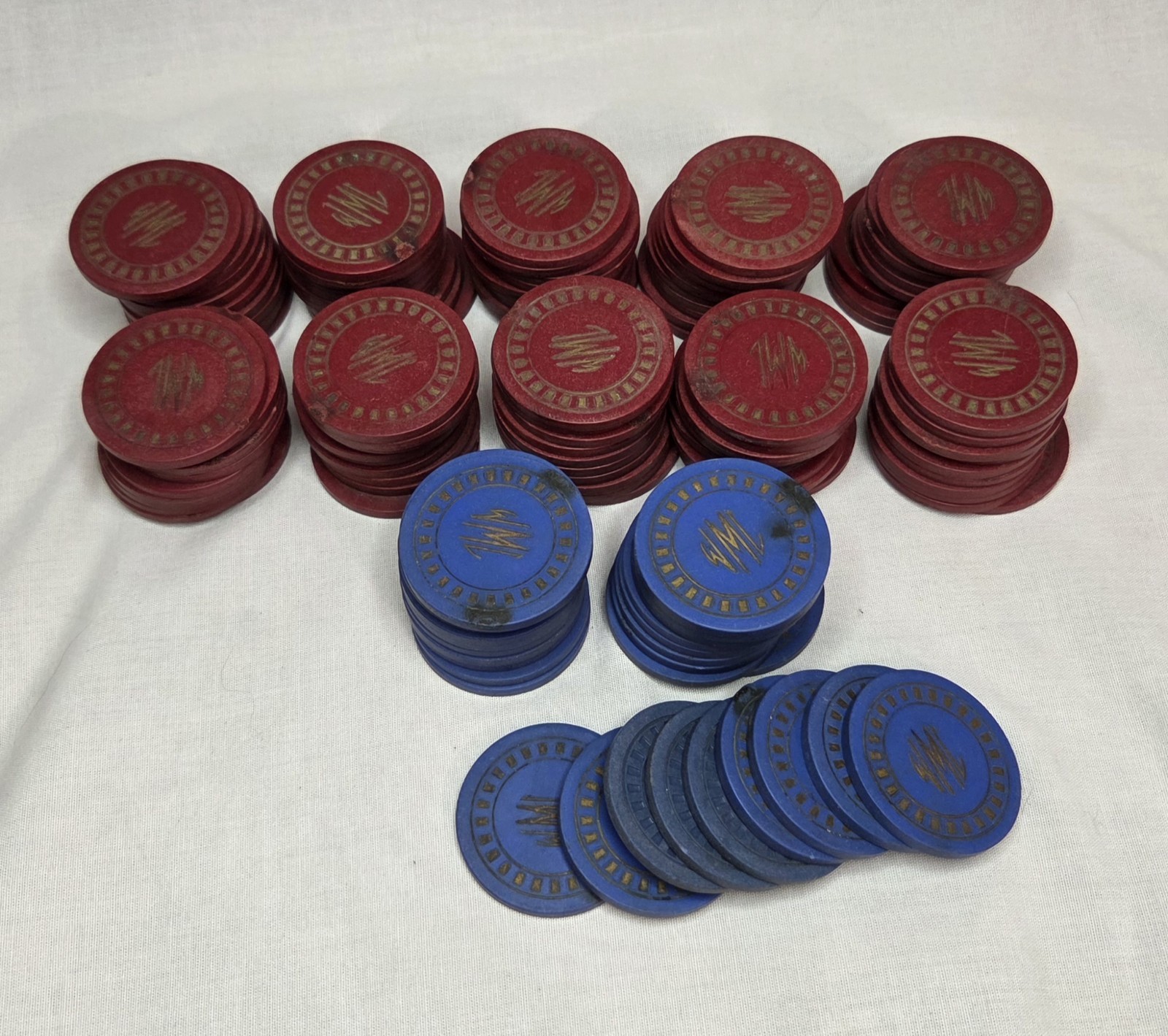 Antique Vintage Gambling Clay Poker 129 Chips Casino Card Club Hub Mold Antique Vintage Gambling Clay Poker 129 Chips Casino Card Club Hub Mold