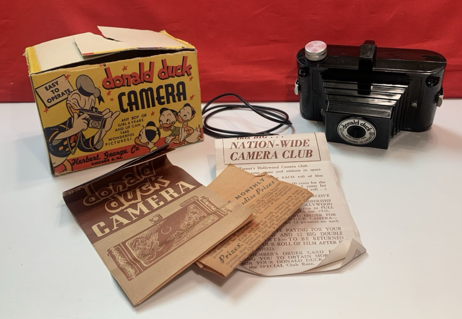 Vtg 1946 Donald Duck Film Camera w Box & Instructions Herbert George Co Untested Vtg 1946 Donald Duck Film Camera w Box & Instructions Herbert George Co Untested