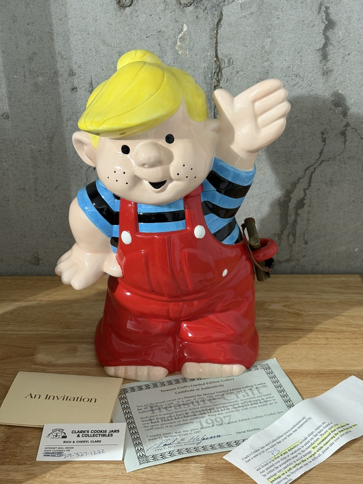 Dennis the Menace Cookie Jar 1997 Treasure Craft Limited Edition /1000 COA Dennis the Menace Cookie Jar 1997 Treasure Craft Limited Edition /1000 COA