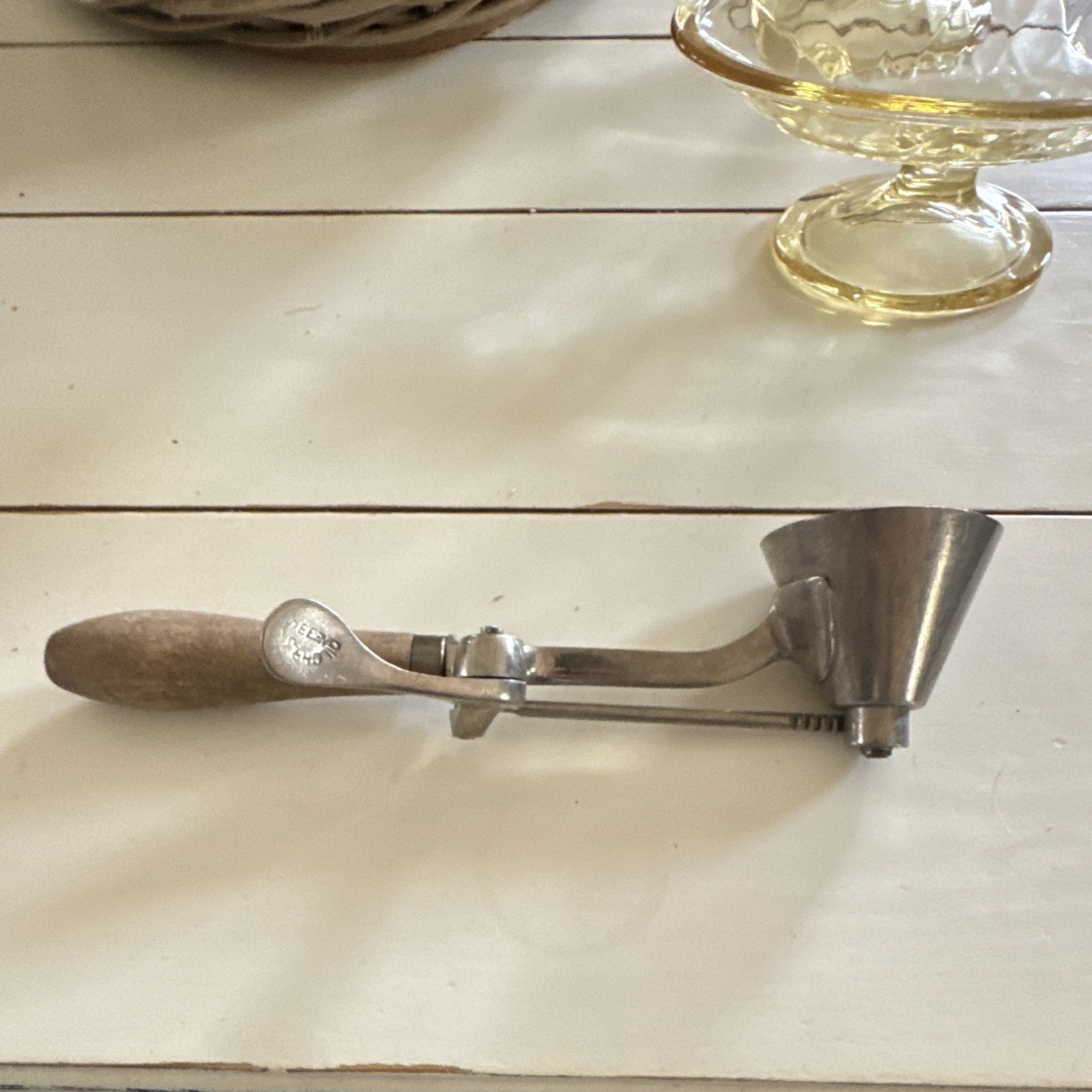Vintage Gilchrist No 33 Conical Ice Cream Scoop Wood Handle Size 12 Vintage Gilchrist No 33 Conical Ice Cream Scoop Wood Handle Size 12