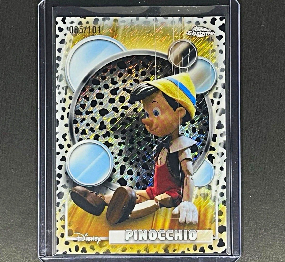 Topps Chrome Disney 100 Pinocchio #95 2023 Dalmatian Parallel /101