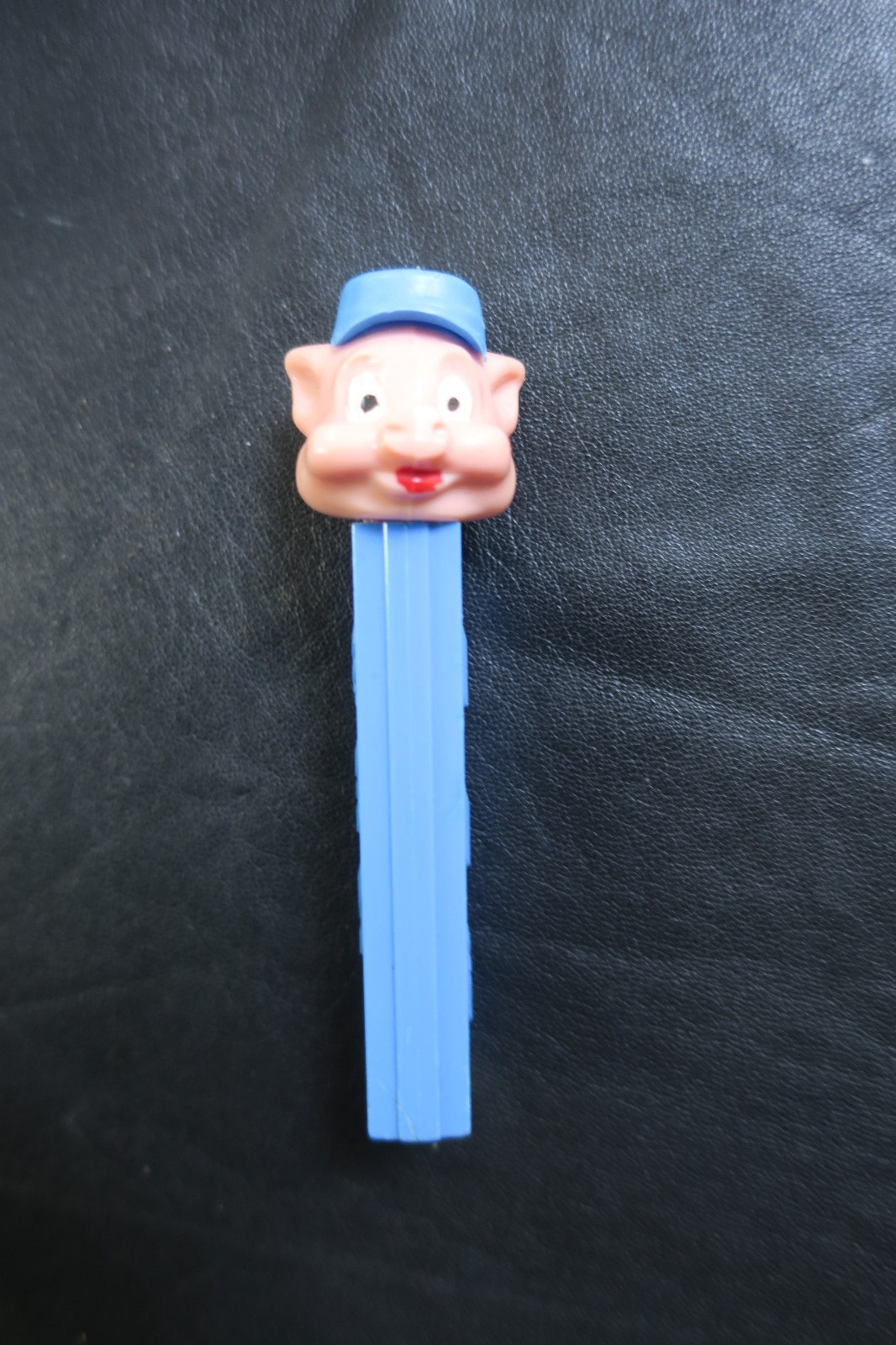 Vintage PEZ Piggy Smart Footless DBP 818829