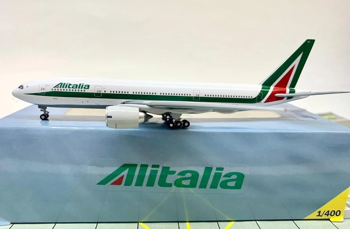 Witty Wings Alitalia Boeing 777-200ER EI-DBK Diecast 1/400 Jet Model Airplane