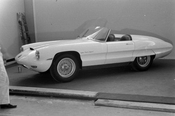 Alfa Romeo 3500 spider super sport Motor Show 1959 Car Old Photo 2 Alfa Romeo 3500 spider super sport Motor Show 1959 Car Old Photo 2