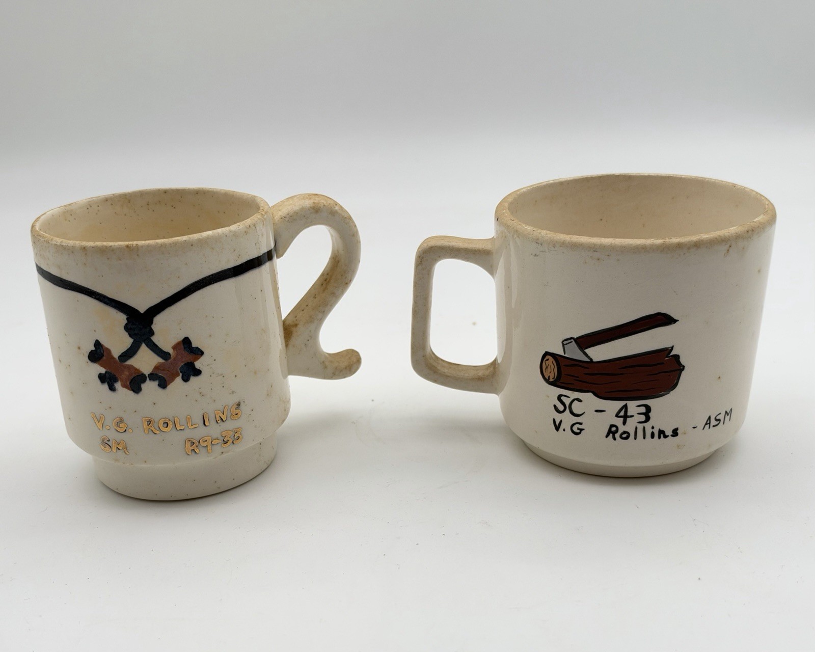 vtg Set Of Boy Scouts BSA coffee mug wood cutting Log  AXE  badge 8 oz GOLD TRIM