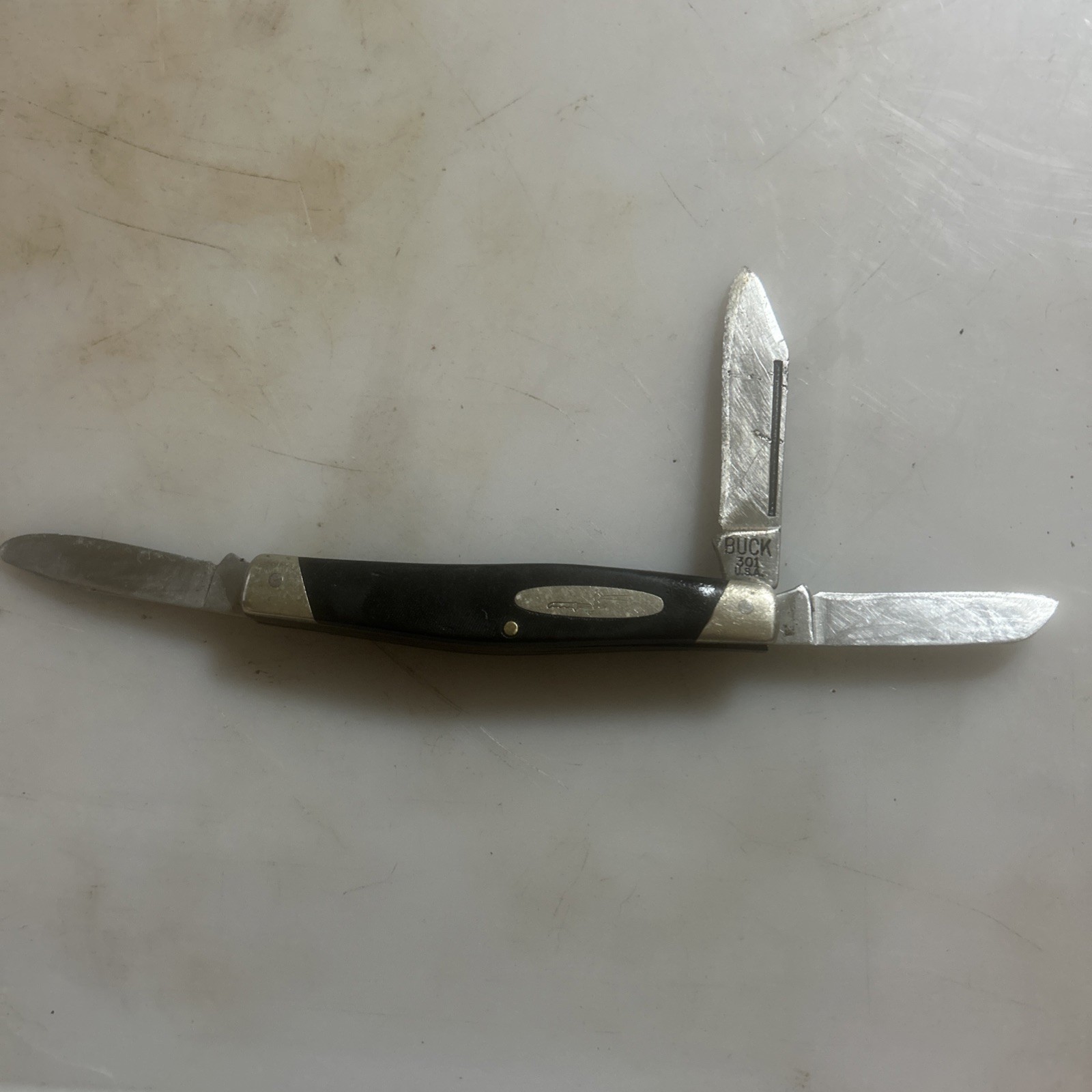 Vintage Buck 301 Stockman Knife 3-Blade Camillus Era 1971-1974 No Rivets Pocket Vintage Buck 301 Stockman Knife 3-Blade Camillus Era 1971-1974 No Rivets Pocket
