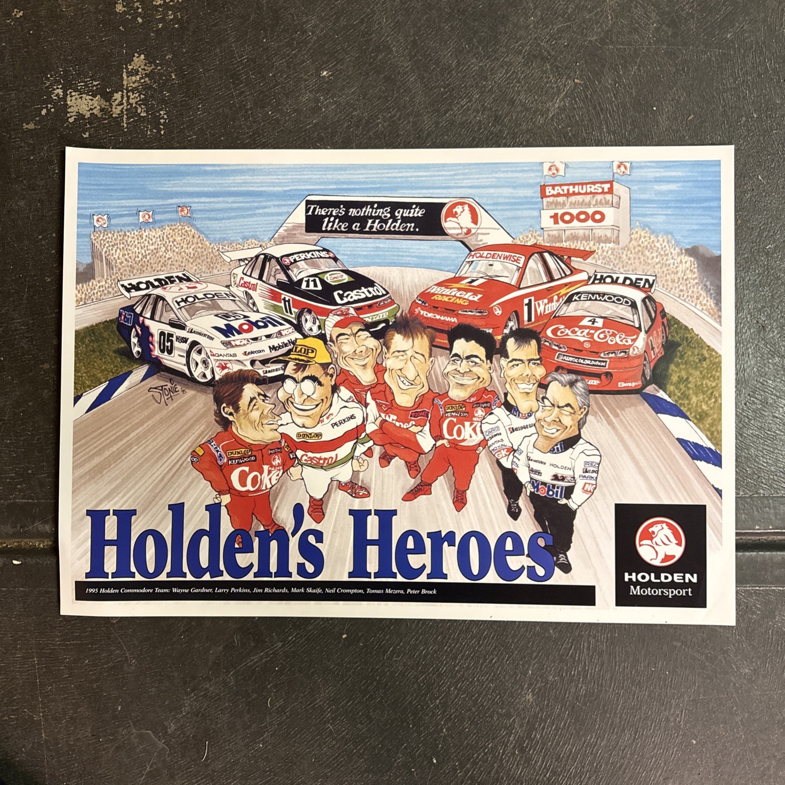 HOLDEN COMMODORE TEAM 1995 BATHURST Vintage Souvenir Pin-Up Poster BROCK, SKAIFE HOLDEN COMMODORE TEAM 1995 BATHURST Vintage Souvenir Pin-Up Poster BROCK, SKAIFE