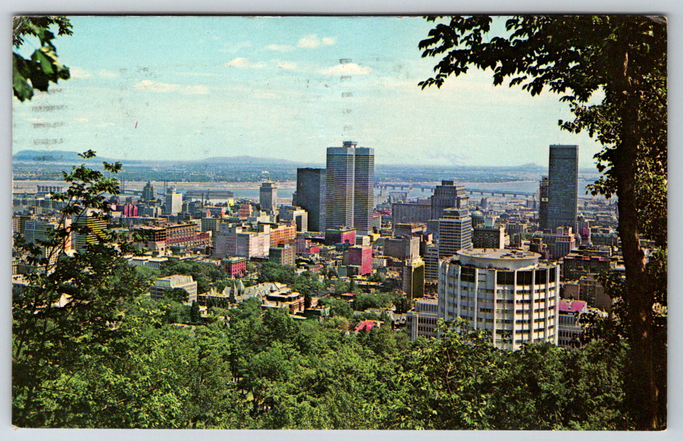 c1960s Montreal P.Q. Canada Skyline Vintage Postcard