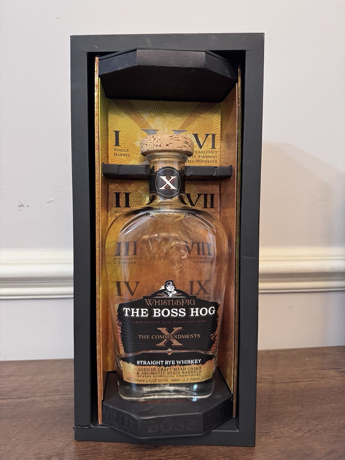 Whistlepig BOSS HOG X The Commandments BOX & BOTTLE Unrinsed Rye Whiskey EMPTY Whistlepig BOSS HOG X The Commandments BOX & BOTTLE Unrinsed Rye Whiskey EMPTY