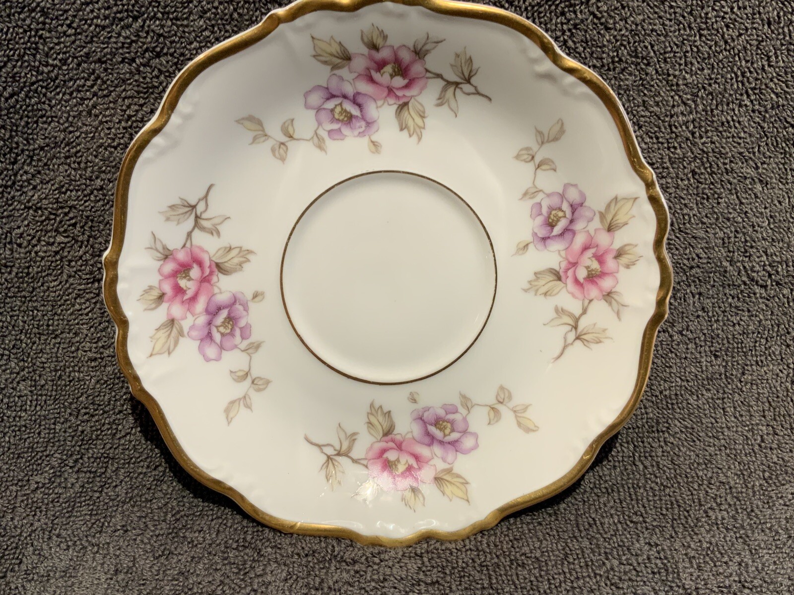 Vintage Edelstein Bavaria Maria Theresia Delphine 6” Saucer #17283-9 Vintage Edelstein Bavaria Maria Theresia Delphine 6” Saucer #17283-9