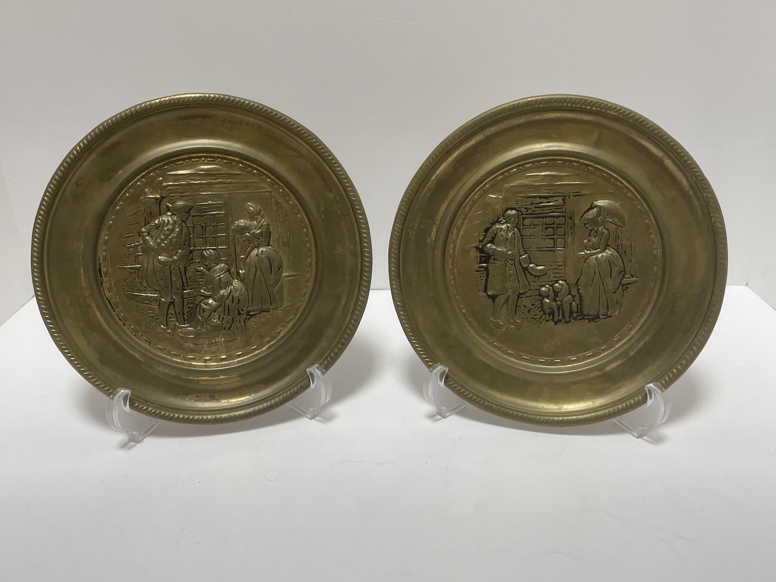 Vintage Elpec Embossed Brass Wall Plate Set Made In England Village Scene MCM 8”