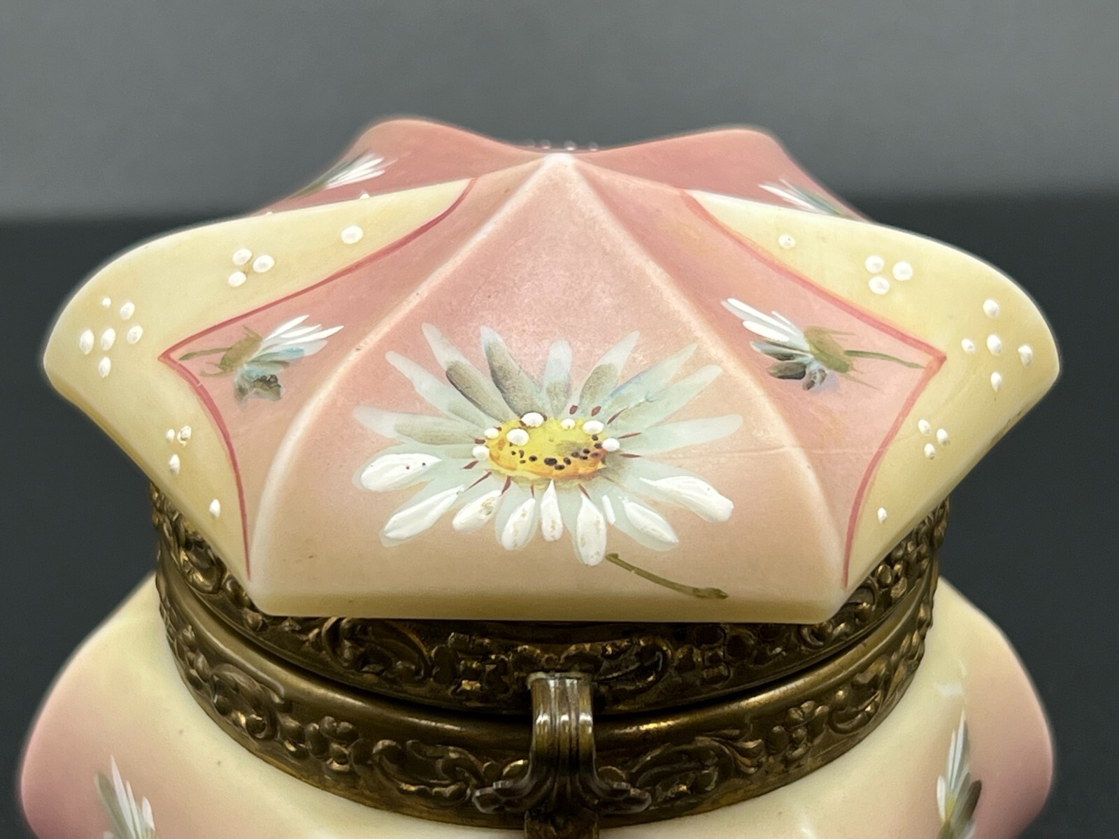 Very RARE Antique Nakara Silk-Lined Small Burmese Box by C.F. Monroe, 3\ Very RARE Antique Nakara Silk-Lined Small Burmese Box by C.F. Monroe, 3\