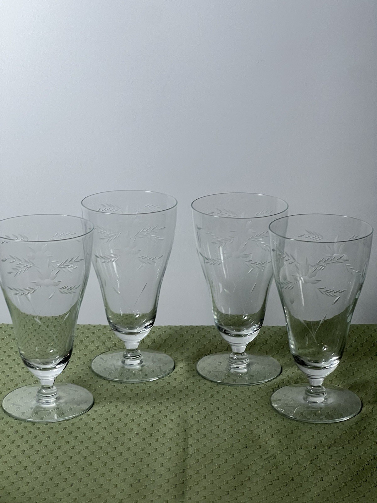 Georgous Set of 4 Tiffin Franciscan Etched Iced Tea Goblets 6.5\ Georgous Set of 4 Tiffin Franciscan Etched Iced Tea Goblets 6.5\