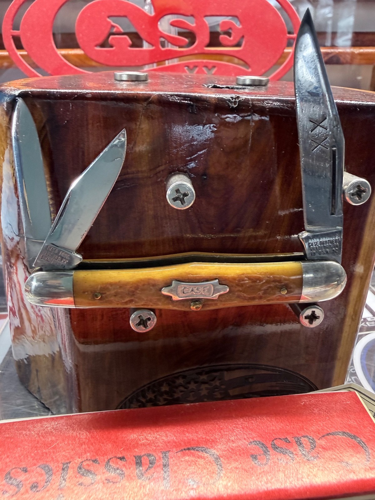 CASE BROTHERS CLASSIC 63083 WHITTLER KNIFE MINT IN ORIGINAL BOX  W/COA  S SAMPLE